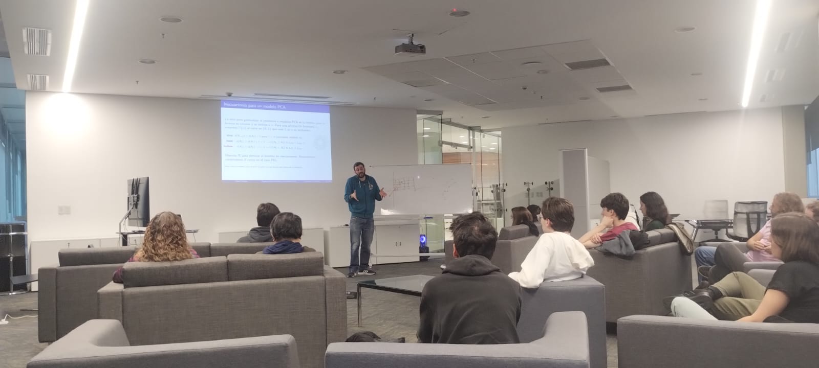 Representación numérica de modelos arco-circulares propios